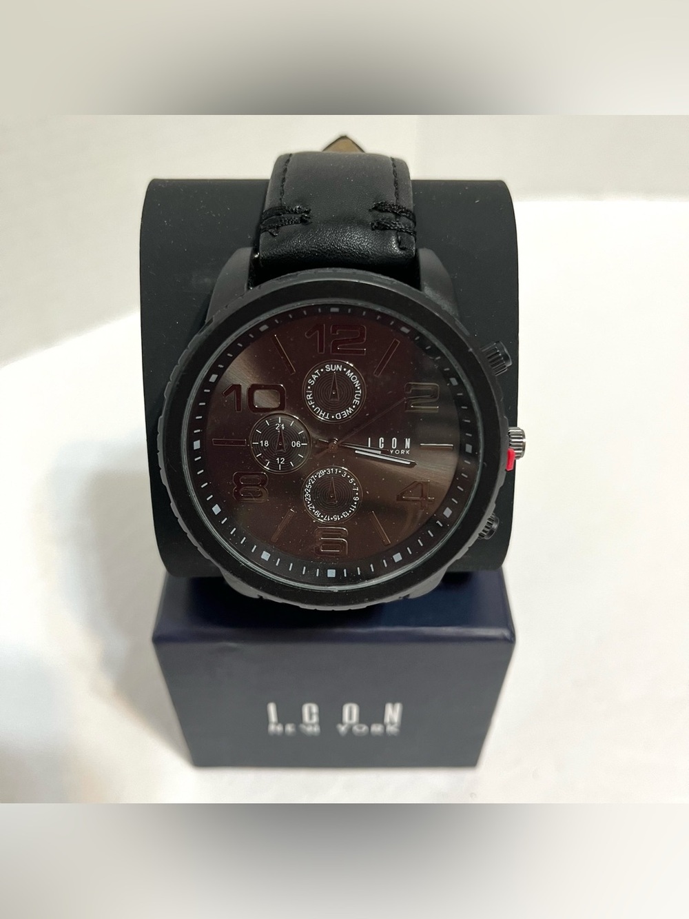 Men's Black Chronograph Watch Multi Dial Leather Strap Icon New York MIB